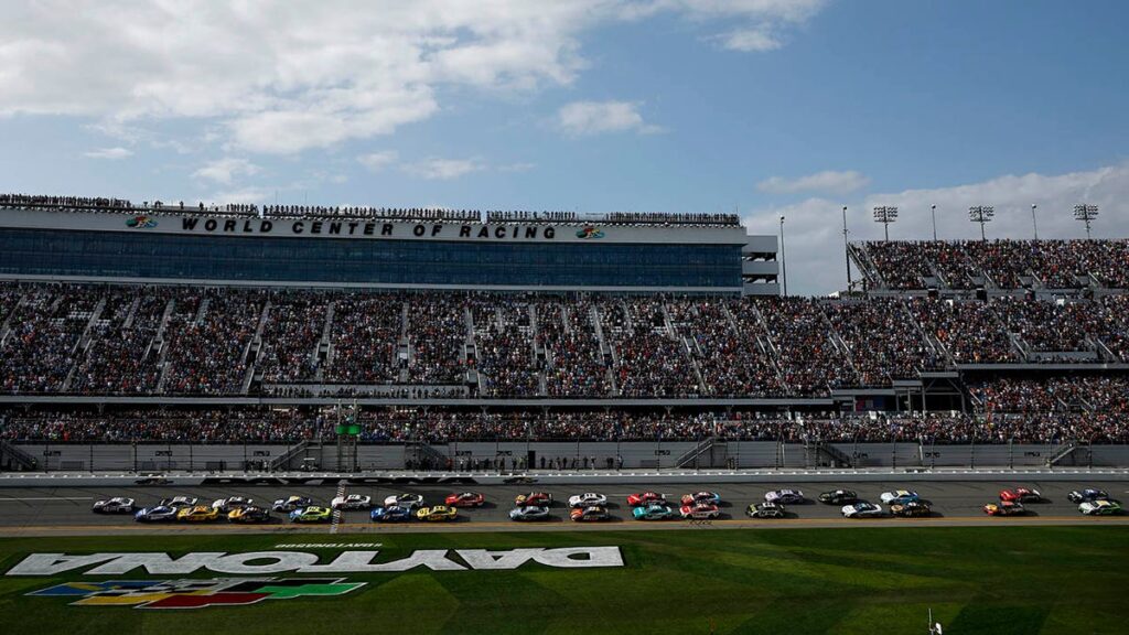 Daytona 500 Rescheduled to Monday Due to Weather Delay