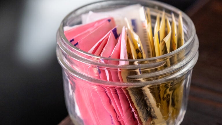 Do Low-Calorie Sweeteners Aid in Weight Management and Weight Loss?