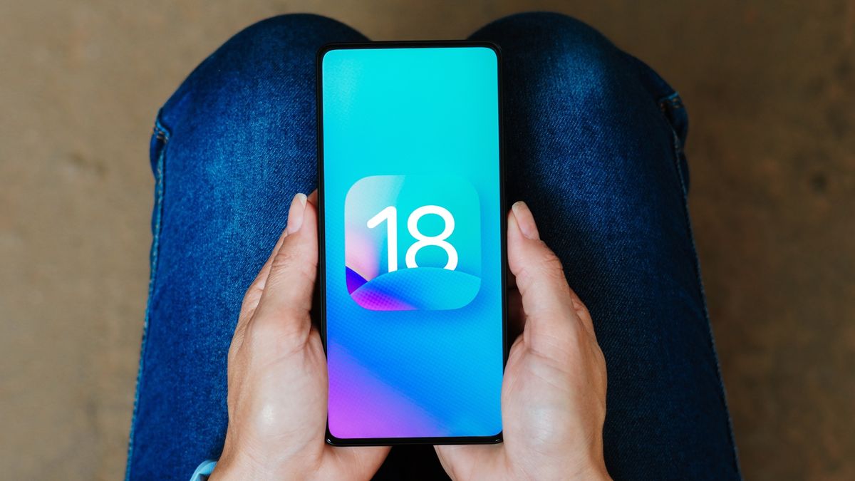 How is Apple incorporating AI technology into iOS 18 and iPadOS 18?