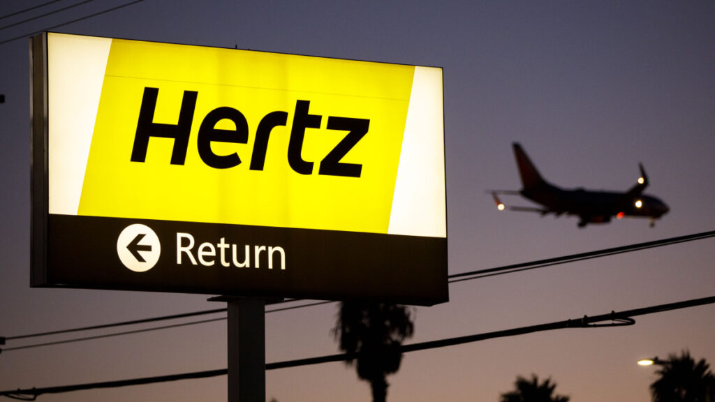 What Factors Have Contributed to Hertz Global Holdings, Inc.'s Decline in Earnings and Stock Price?