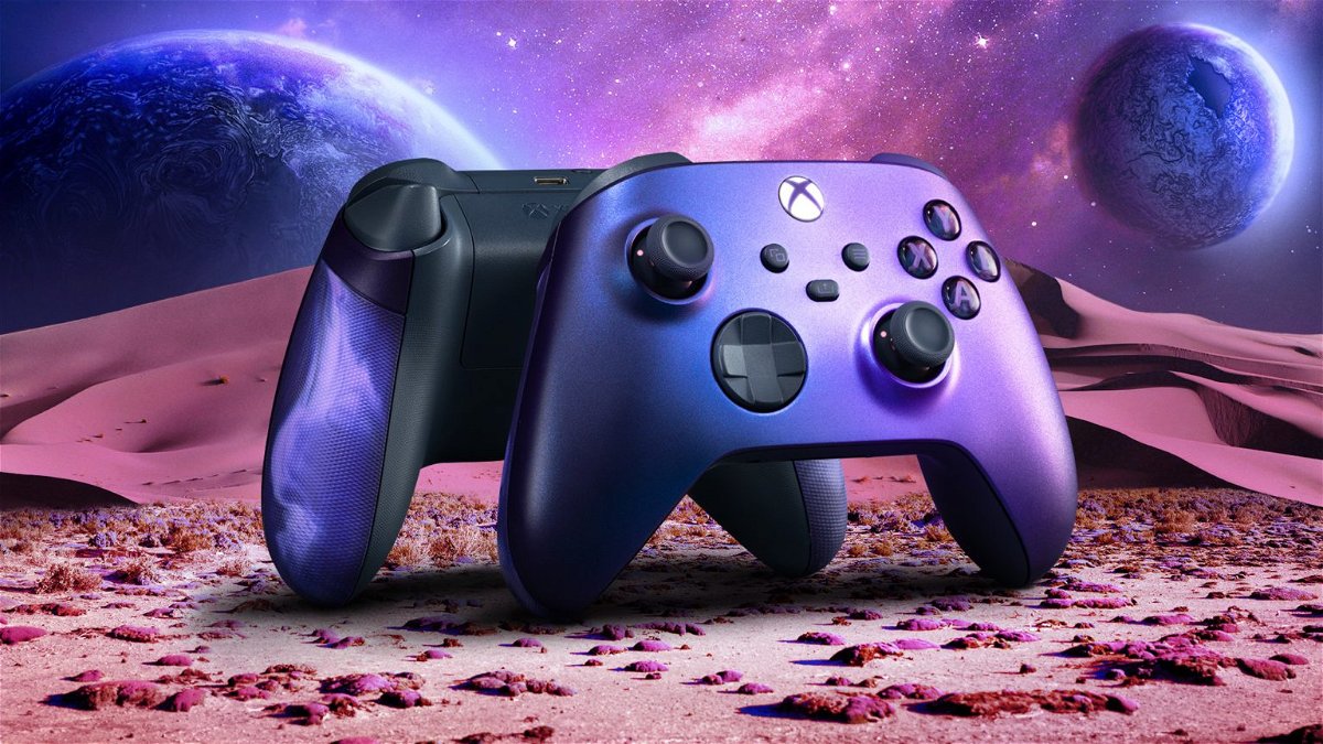 What are the unique features of the Nocturnal Vapor Special Edition Xbox Wireless Controller?