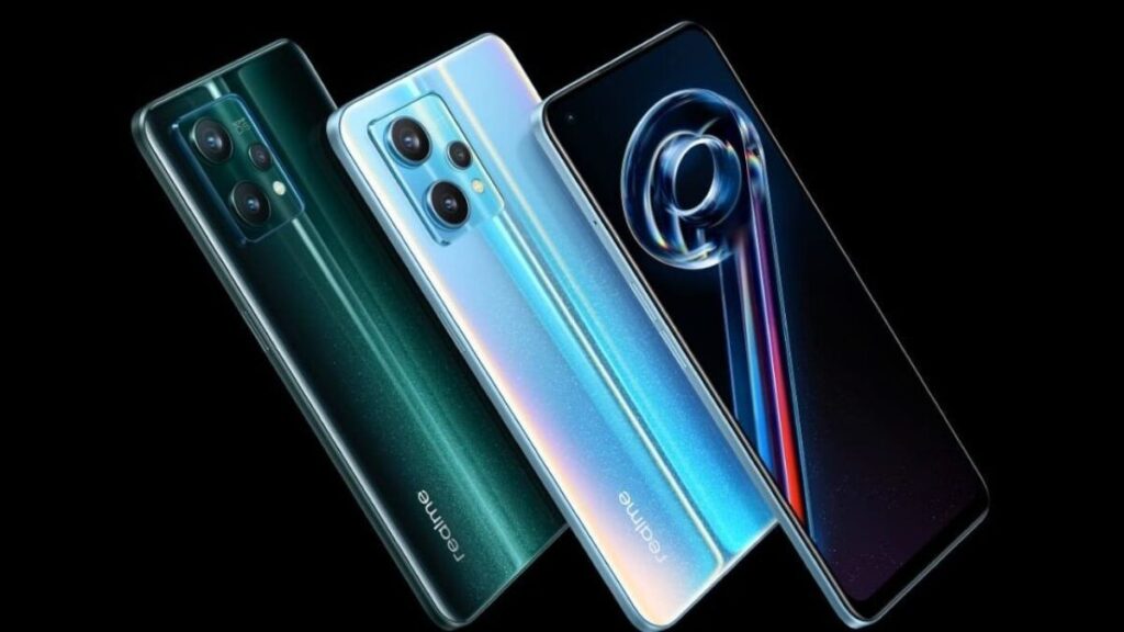 What is Realme's goal in terms of smartphone sales by the end of 2024?