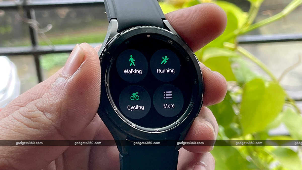 Which Android smartwatch is compatible with Amazon Alexa and offers stress monitoring features?