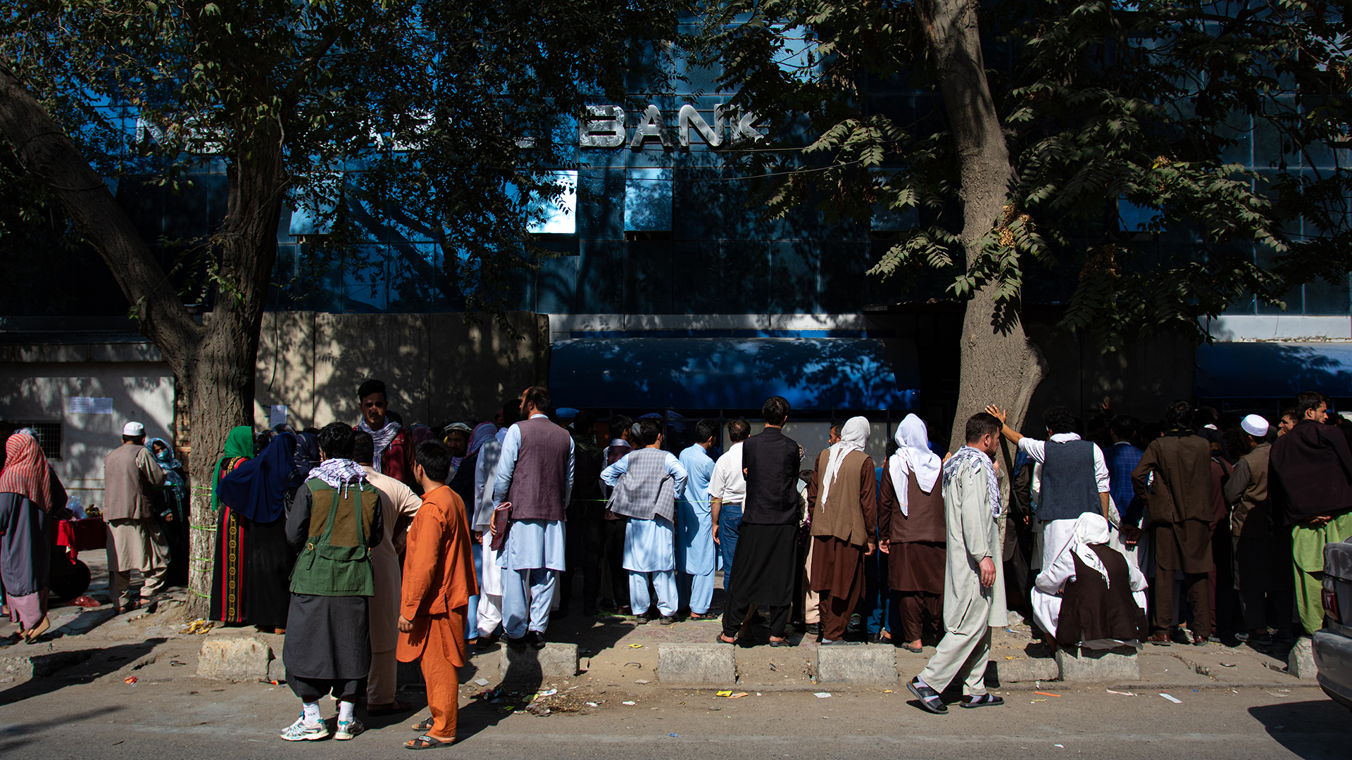 How is the World Bank aiding Afghanistan amidst humanitarian crisis and economic challenges?