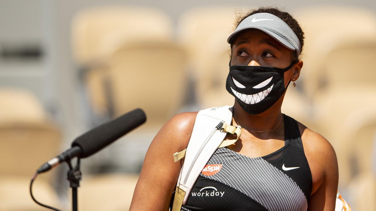 What are Naomi Osaka's recent results on red clay and how is she preparing for the French Open 2024?