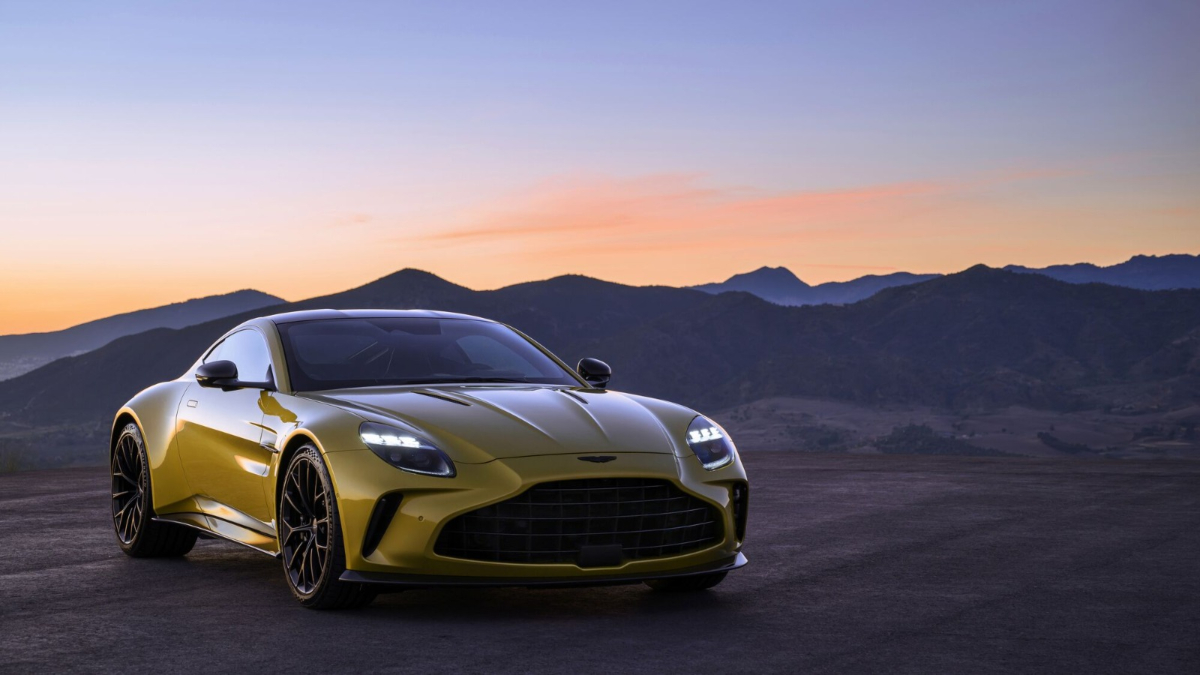 What are the key improvements in the 2025 Aston Martin Vantage compared to its predecessor?