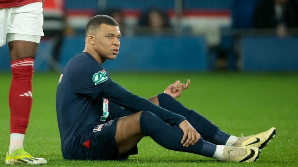 How has Kylian Mbappe's injury impacted France in Euro 2024?